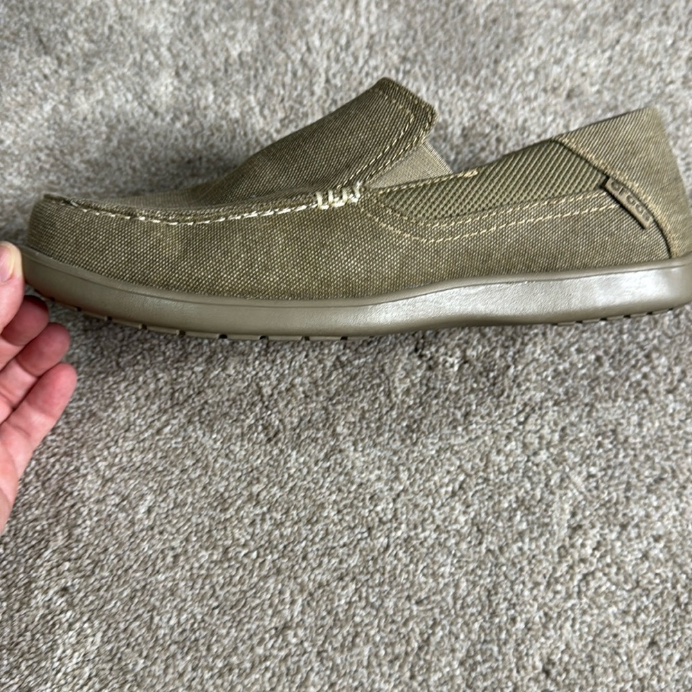 Men’s Crocs Size 8